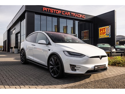 Tesla Model X 0