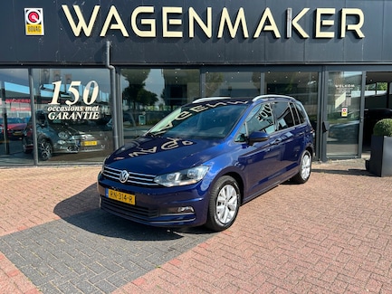 Volkswagen Touran 0