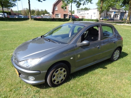 Peugeot 206 0