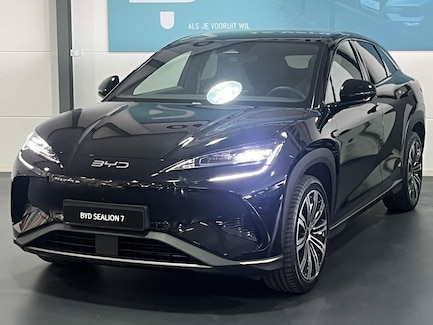 BYD SEALION 7 0