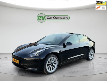 Tesla Model 3 0