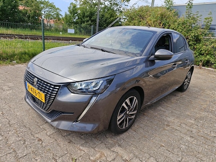 Peugeot 208 0