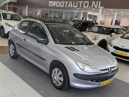 Peugeot 206 0