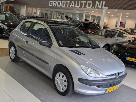 Peugeot 206 0
