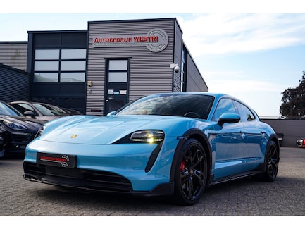 Porsche Taycan Cross Turismo 0