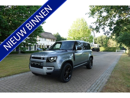 Land Rover Defender 0