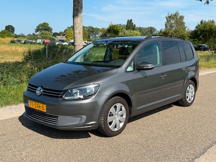 Volkswagen Touran 0