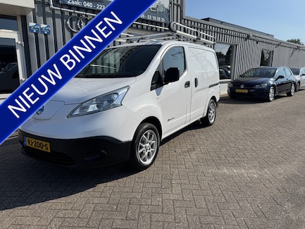 Nissan E-NV200 0