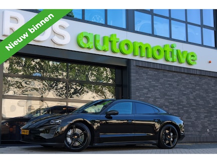 Porsche Taycan 0