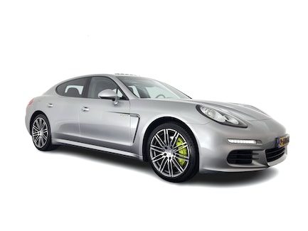 Porsche Panamera 0
