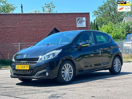 Peugeot 208 0