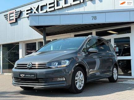 Volkswagen Touran 0