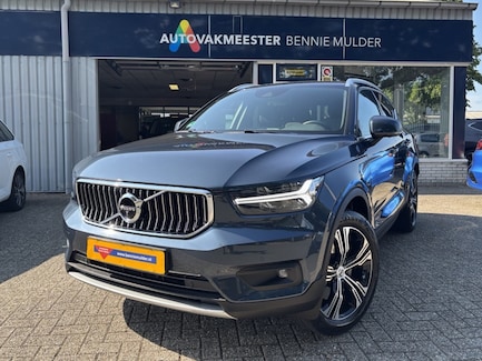 Volvo XC40 0