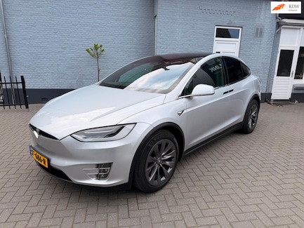 Tesla Model X 0