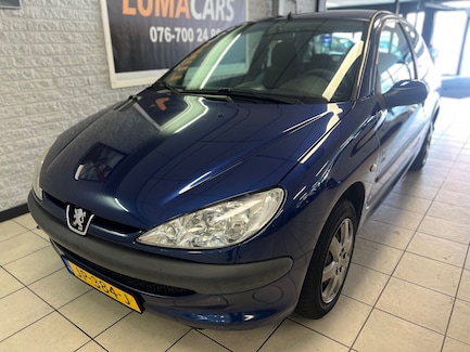 Peugeot 206 0