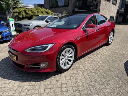 Tesla Model S 0