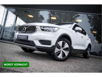 Volvo XC40 0