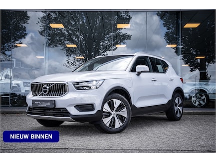 Volvo XC40 0