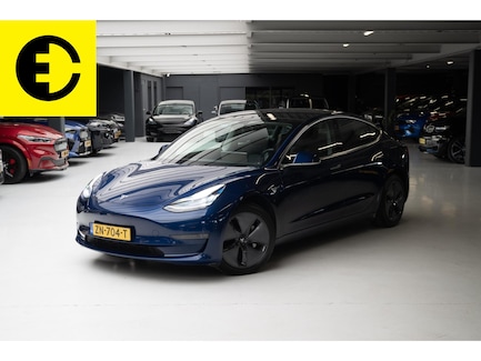 Tesla Model 3 0