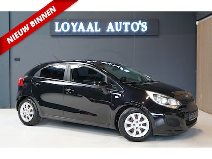 Kia Rio 0