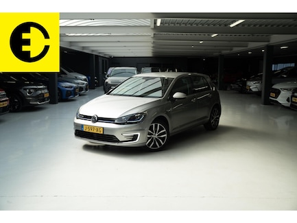 Volkswagen E-Golf 0