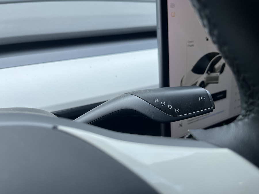 Tesla Model 3 Standard Range Plus RWD 60 kWh / 59 528 km / Toit panoramique / Autopilot / Cuir / Caméra de recul