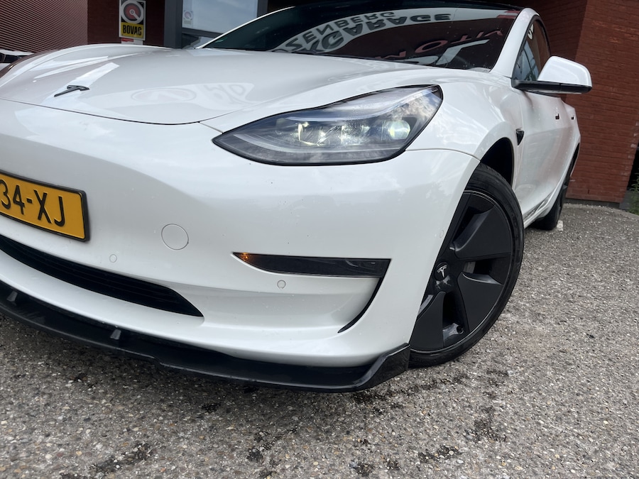 Tesla Model 3 Standard Range Plus RWD 60 kWh / 59 528 km / Toit panoramique / Autopilot / Cuir / Caméra de recul