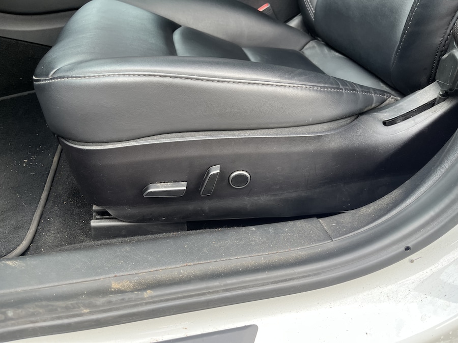 Tesla Model 3 Standard Range Plus RWD 60 kWh / 59 528 km / Toit panoramique / Autopilot / Cuir / Caméra de recul