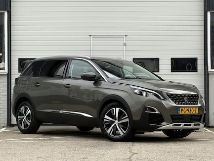 Peugeot 5008 0