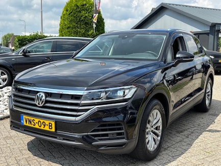 Volkswagen Touareg 0