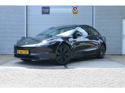 Tesla Model 3 0