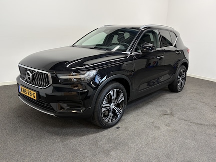 Volvo XC40 0