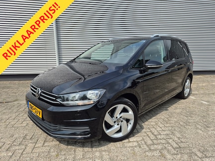 Volkswagen Touran 0