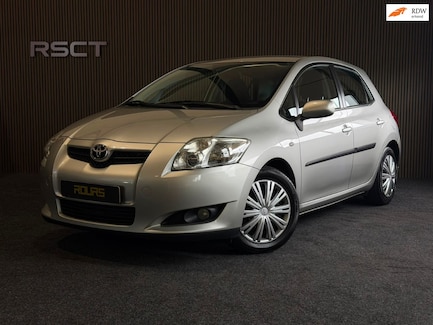 Toyota Auris 0