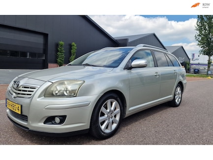 Toyota Avensis 0