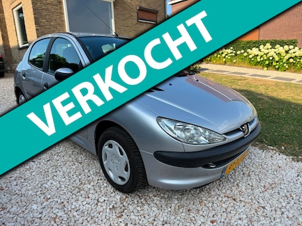 Peugeot 206 0