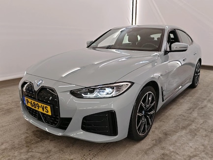 BMW i4 0