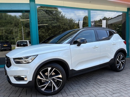 Volvo XC40 0