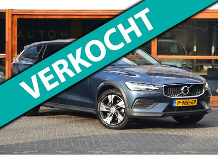 Volvo V60 Cross Country 0