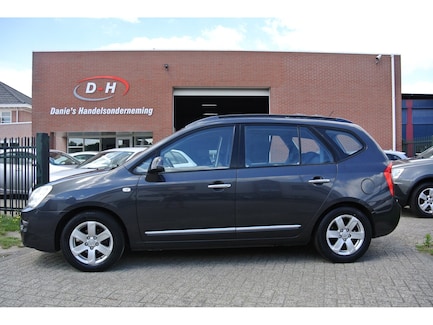 Kia Carens 0