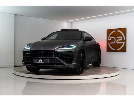 Lamborghini Urus 0