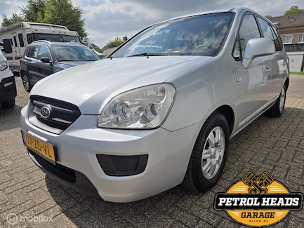 Kia Carens 0