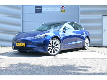 Tesla Model 3 0