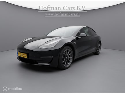 Tesla Model 3 0