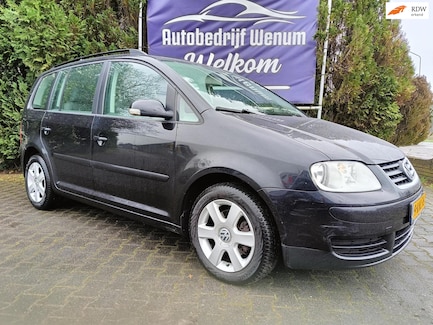 Volkswagen Touran 0