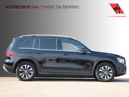 Mercedes-Benz GLB 0