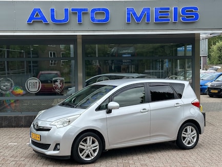 Toyota Verso-S 0