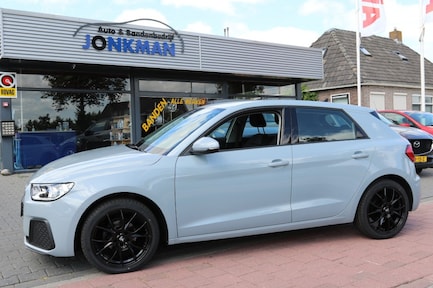 Audi A1 0