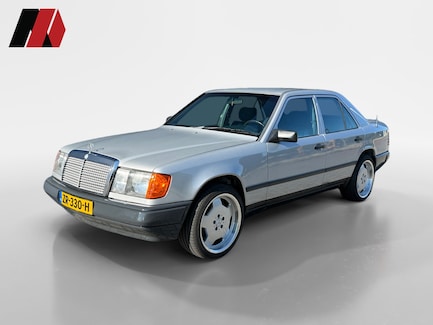 Mercedes-Benz 200-Serie 0