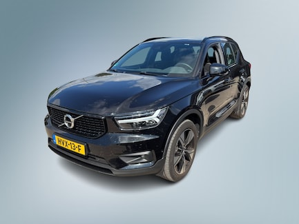 Volvo XC40 0